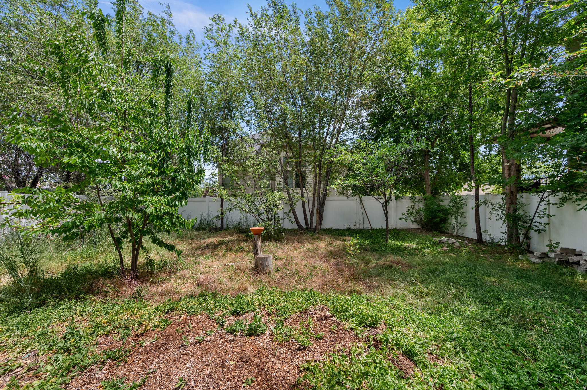 VILLAGE GARDENS - Residential