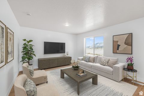 Tiny photo for 4024 S WOODLAND AVE #0341, Mapleton, UT 84664 (MLS # 2111496)