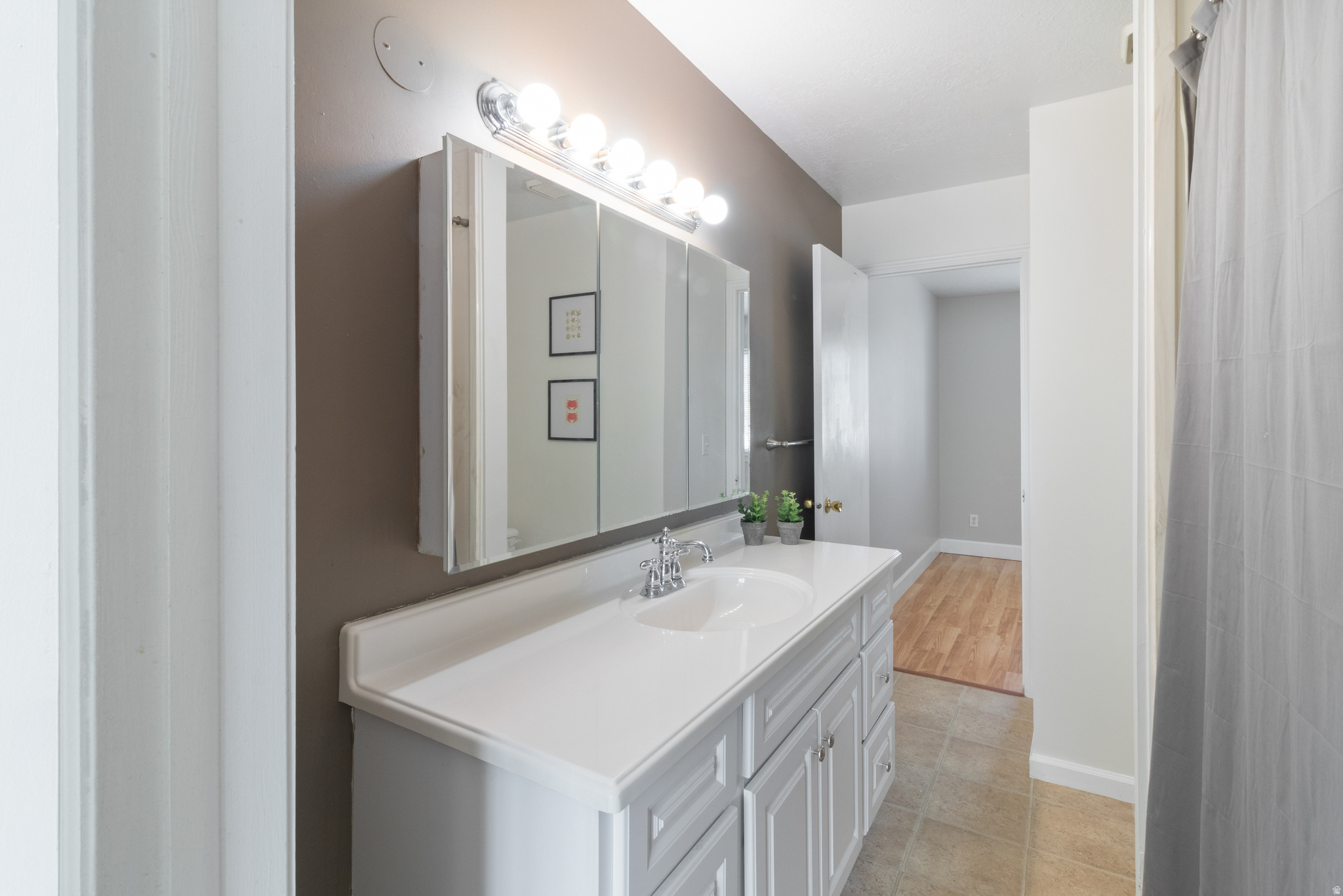 FALCON RIDGE ESTATES - Residential