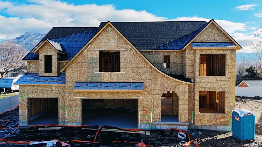 The Avery Floor Plan in Beck Hill Side Neighborhood We are almost sold out in this neighborhood. This stunning transitional two-story home features a breathtaking two-story family room with an abundance of windows, allowing you to bask in natural light and enjoy spectacular views. The home boasts a luxurious butler's pantry with custom cabinetry, a 48" commercial gas range, and a built-in twin fridge/freezer combo-perfect for entertaining and everyday living .Quartz counter tops, White Oak engineered Hardwood floors and so much more.. Basement entrance and it is Scheduled for completion on the first part of March, this home is a must see!