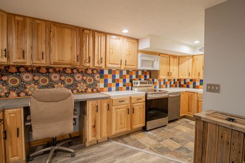 Tiny photo for 1515 E GENTILE ST, Layton, UT 84040 (MLS # 2121897)