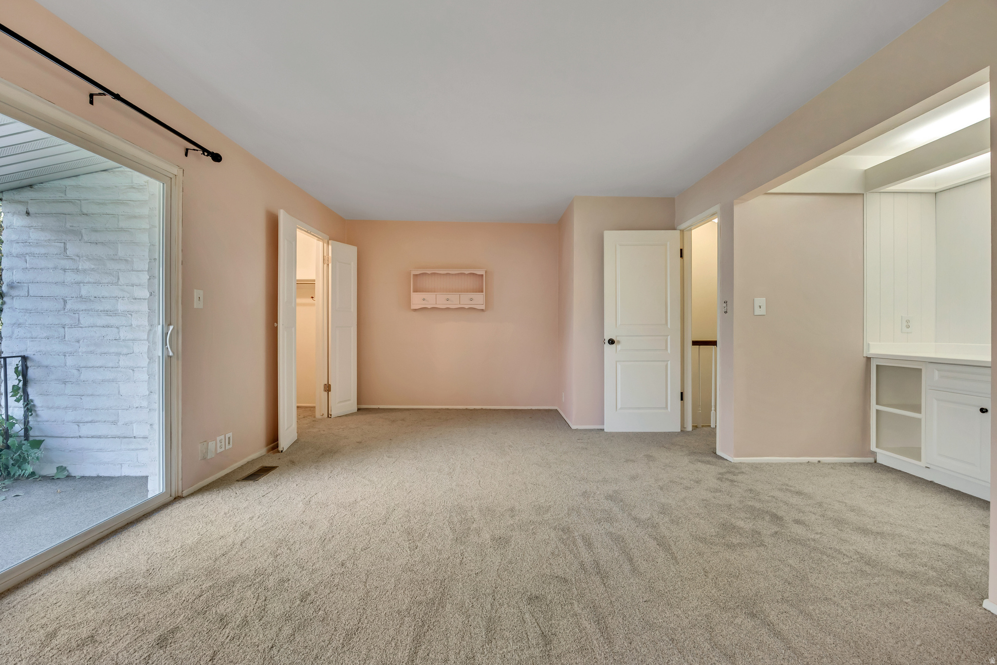 WOODBRIDGE - Residential