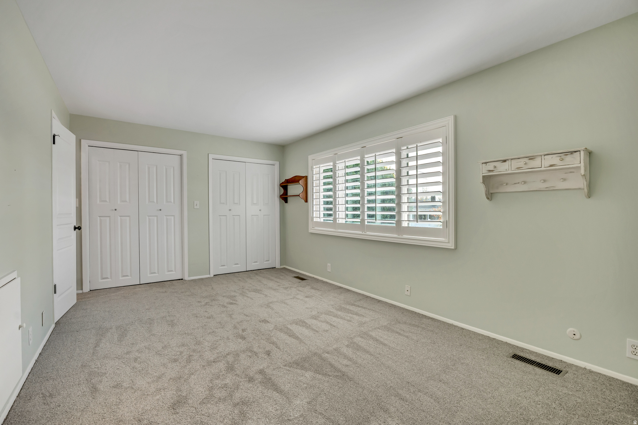 WOODBRIDGE - Residential