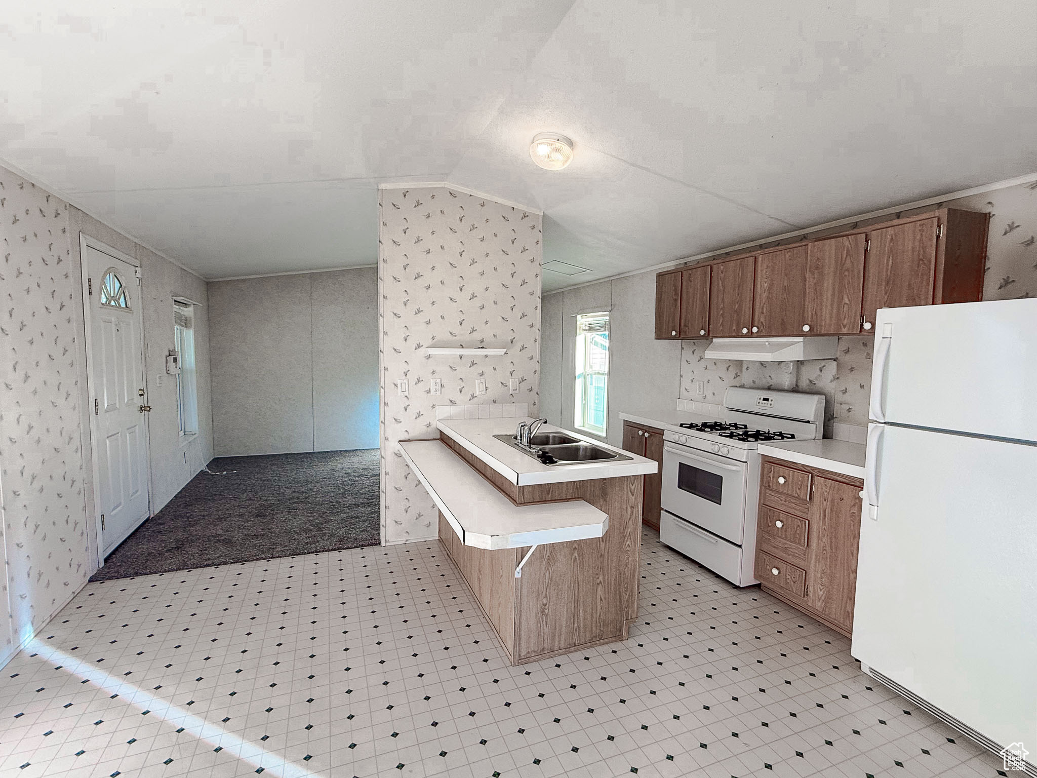 HIDDEN GLEN MOBILE ESTATES - Residential