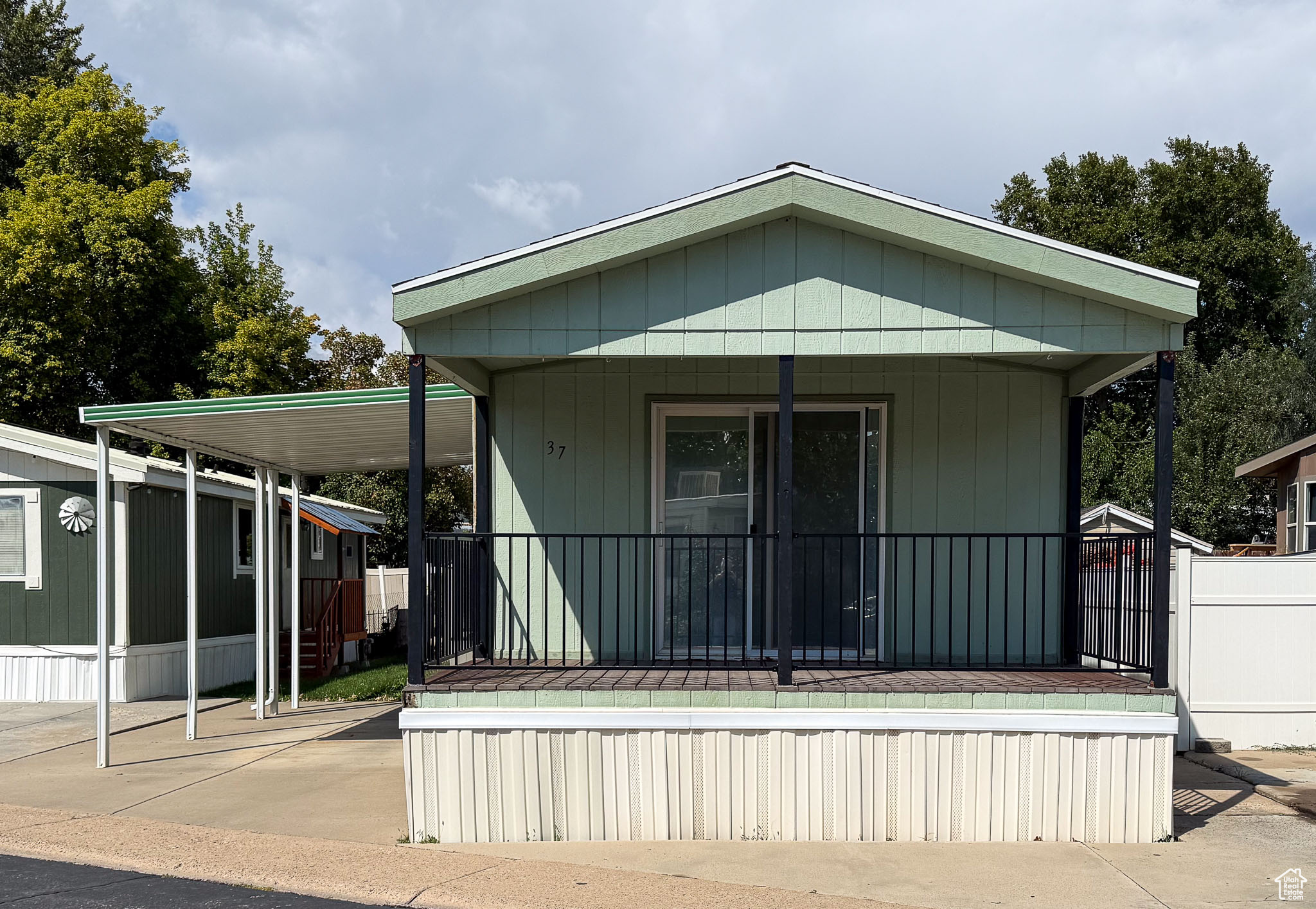 HIDDEN GLEN MOBILE ESTATES - Residential