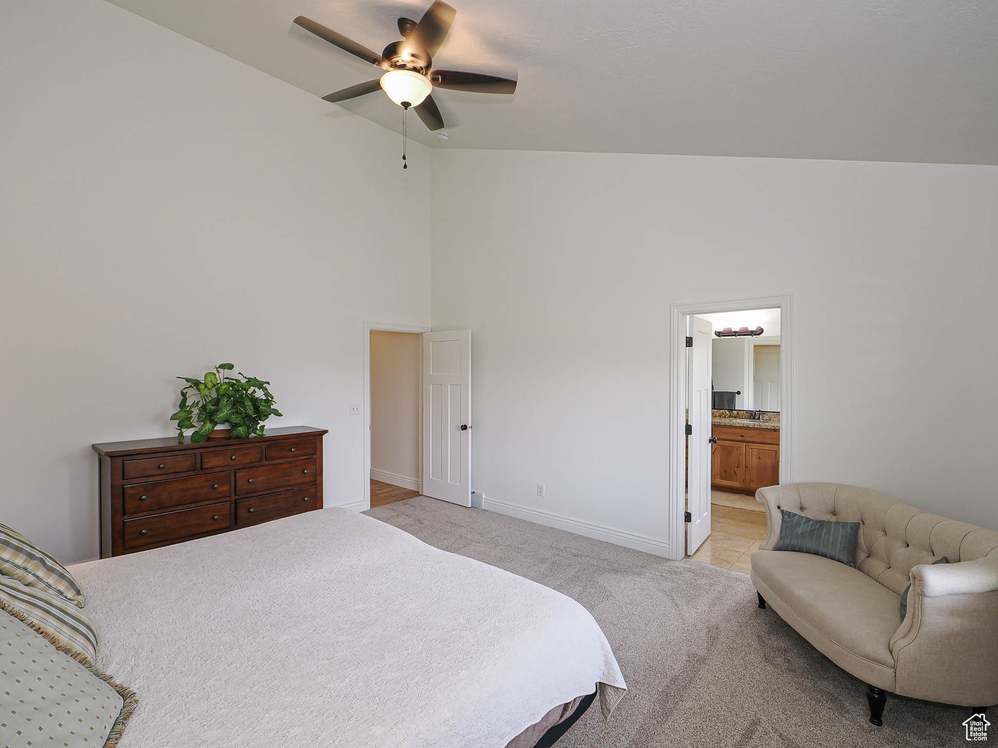 INDIAN HOLLOW - Residential