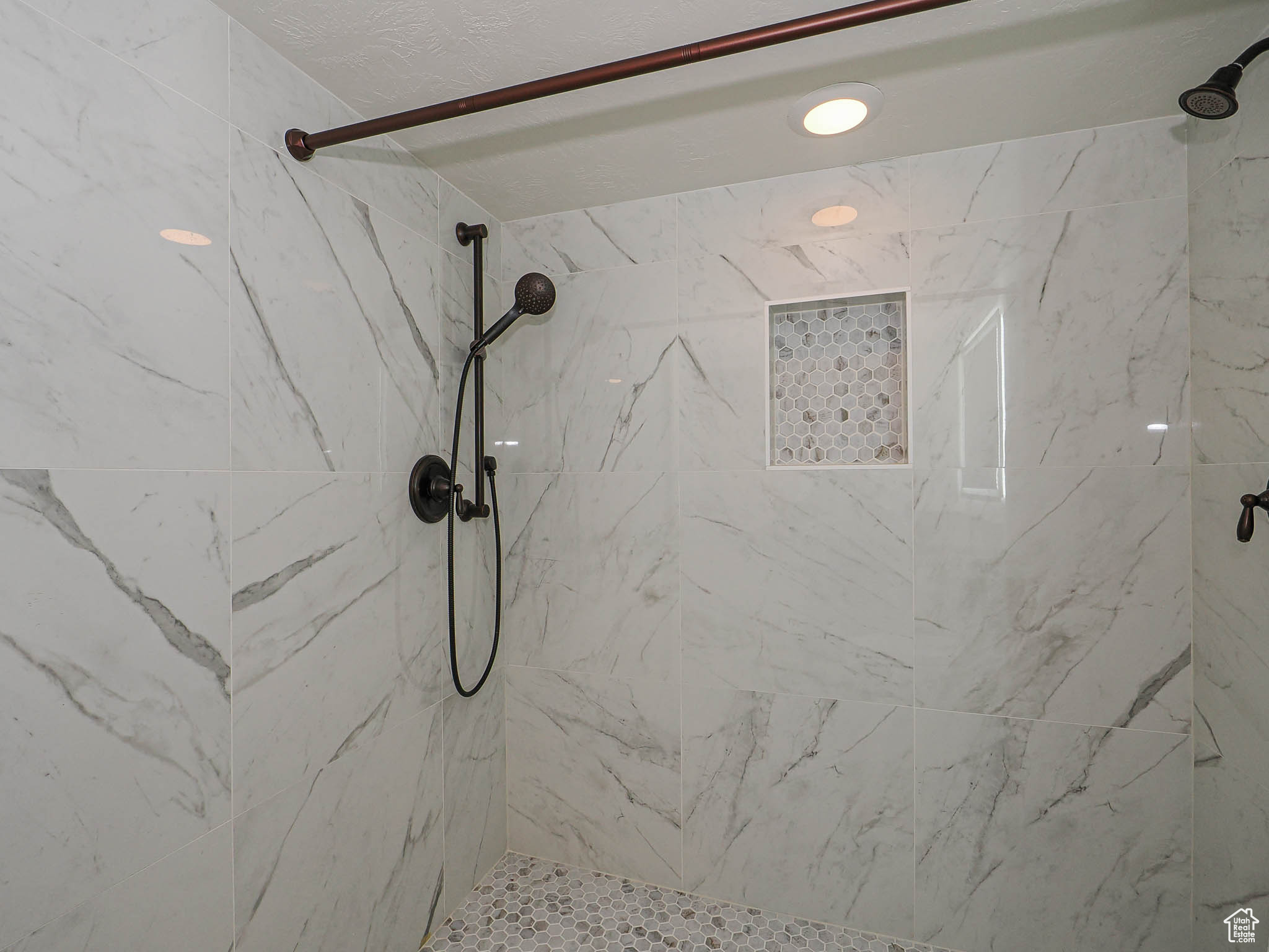 INDIAN HOLLOW - Residential