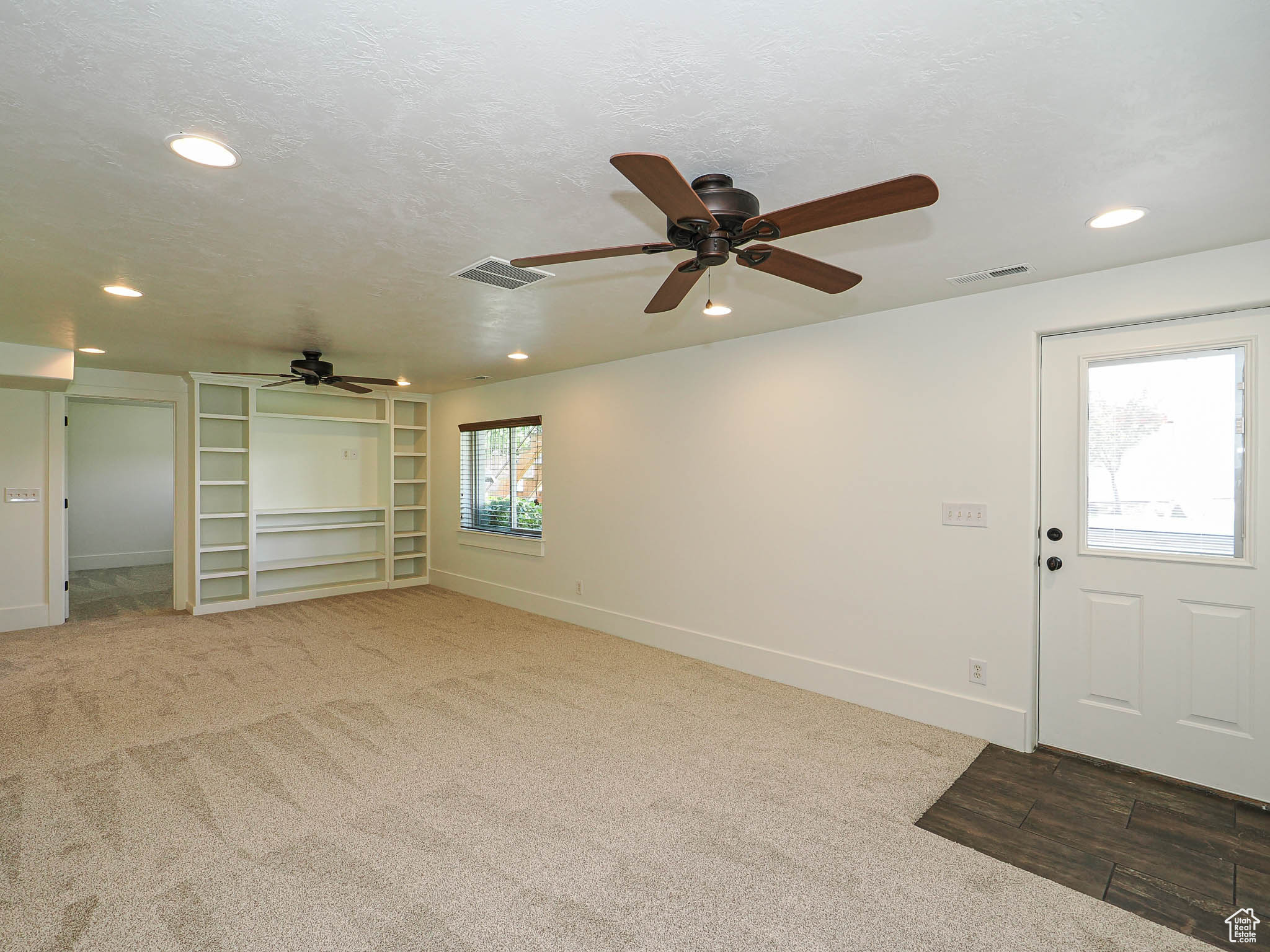 INDIAN HOLLOW - Residential