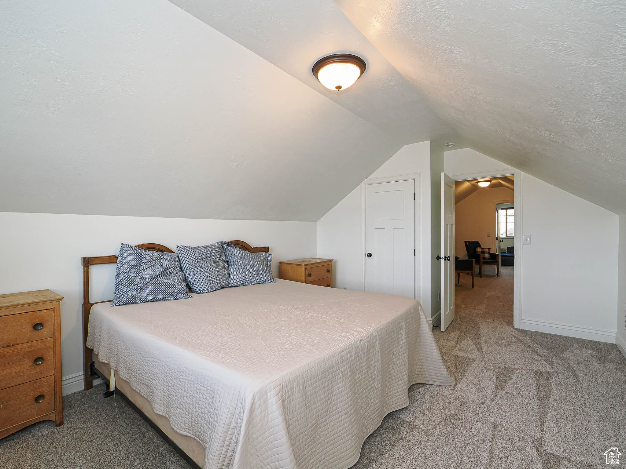 INDIAN HOLLOW - Residential