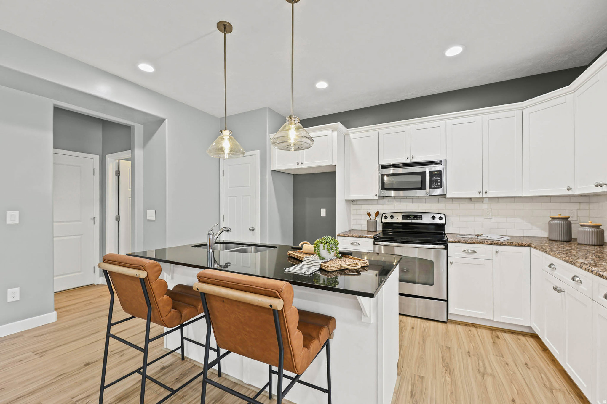 COVE AT RIVERWOOD - Residential