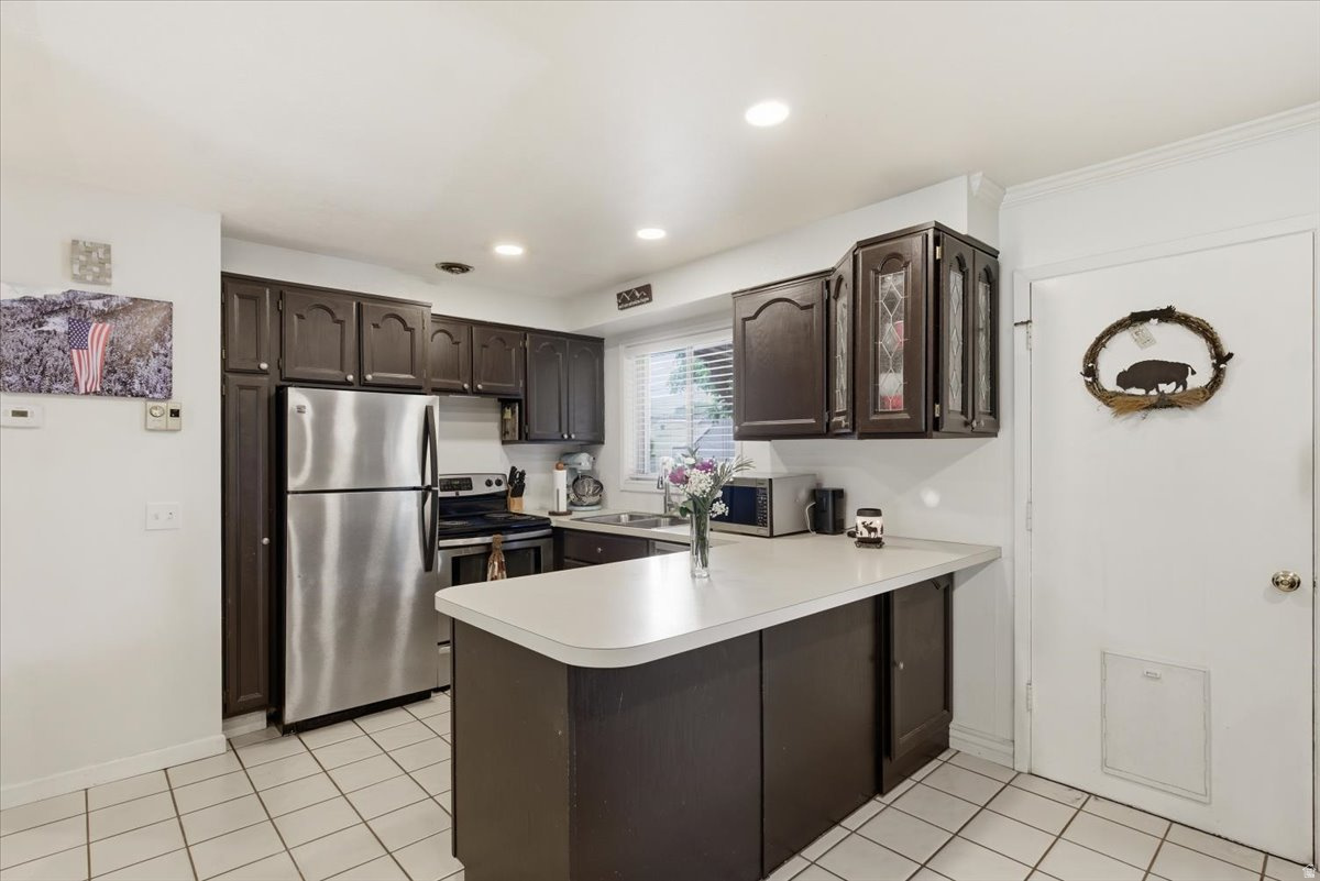 SUNCREST HEIGHTS - Residential