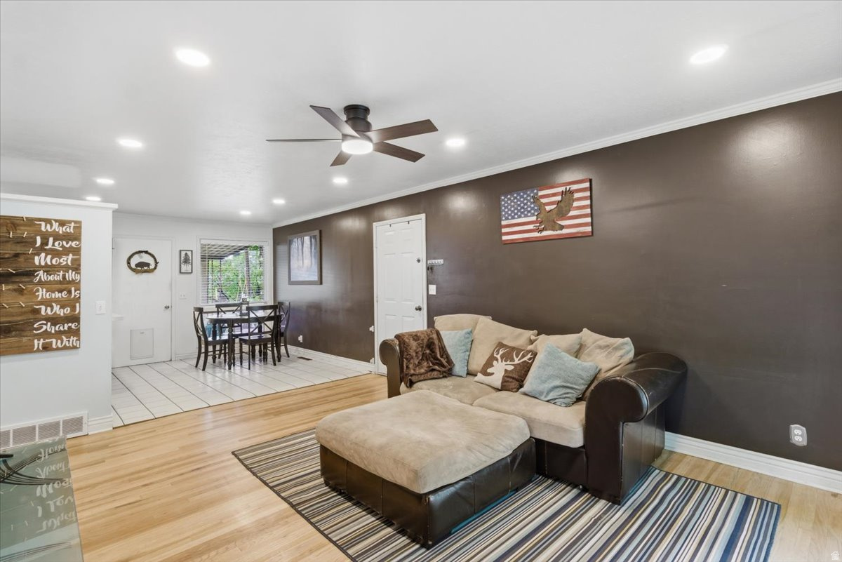 SUNCREST HEIGHTS - Residential