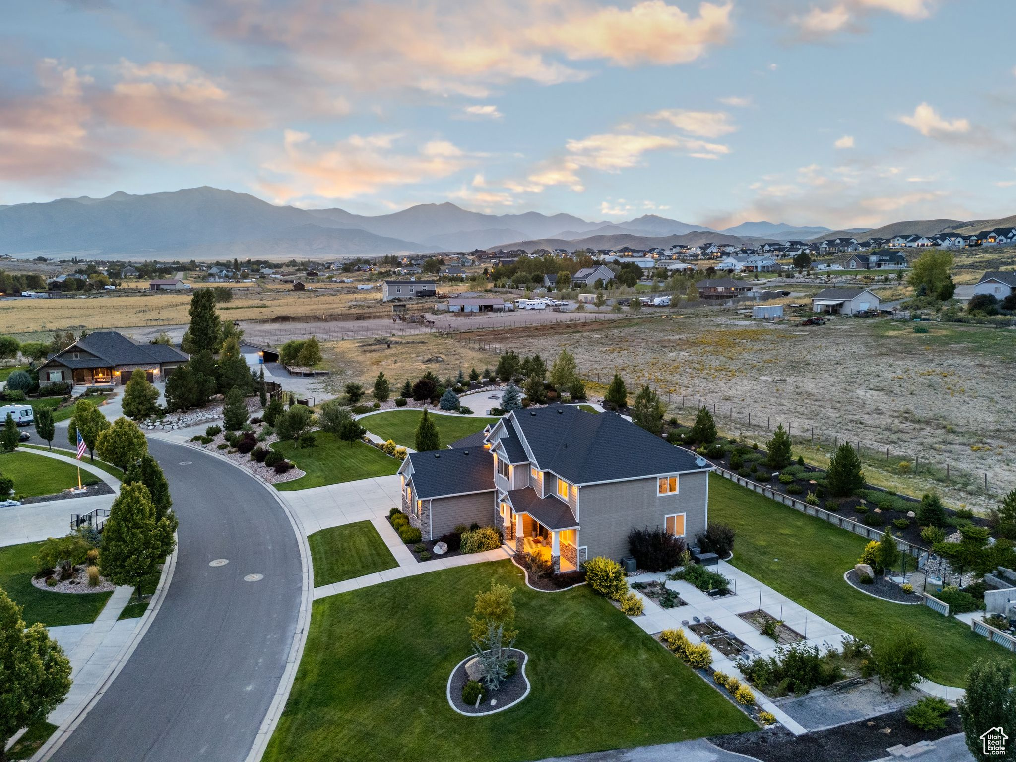 3273 E Stonebridge Ln, Eagle Mountain, Utah image 3