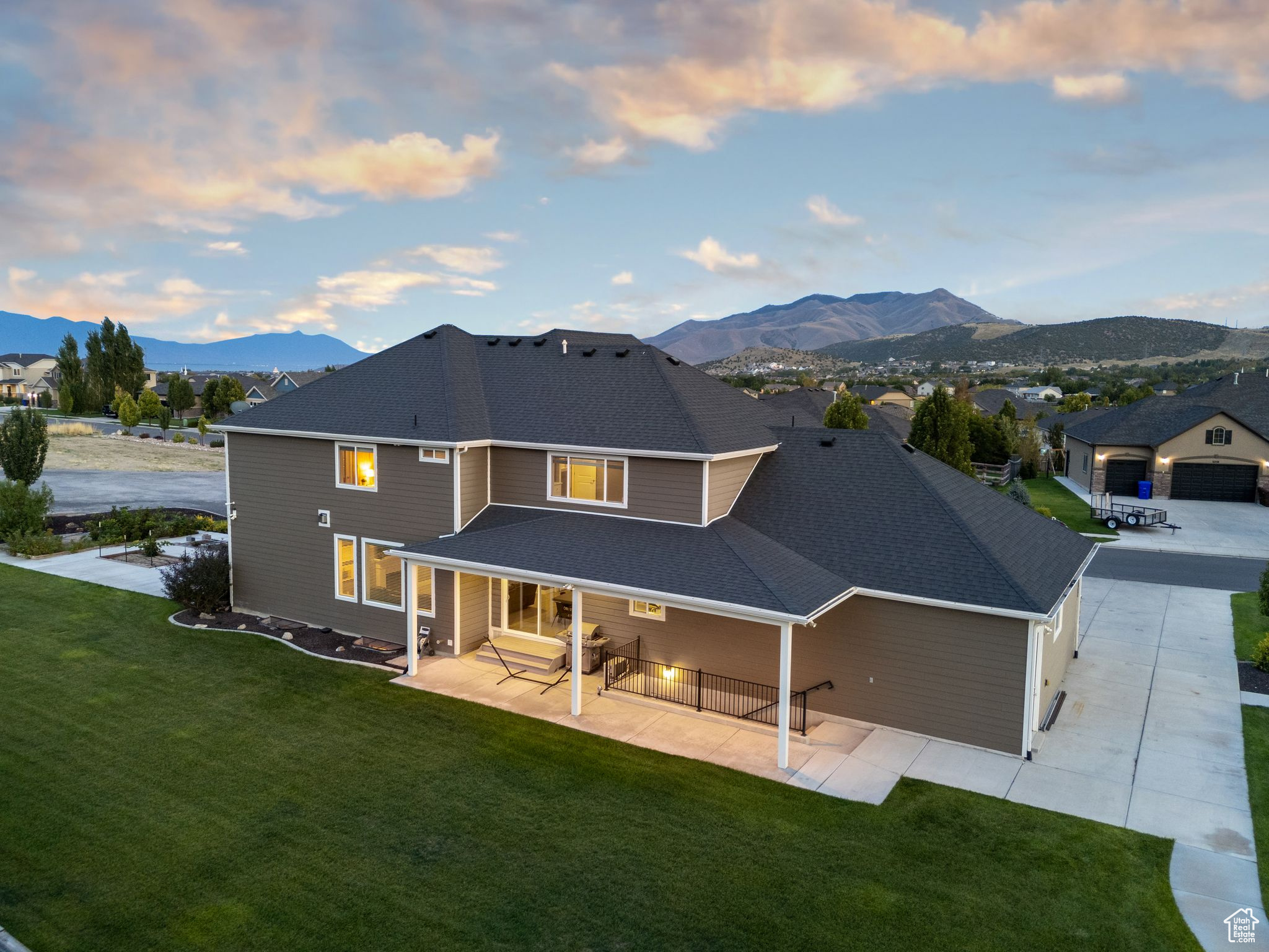 3273 E Stonebridge Ln, Eagle Mountain, Utah image 5