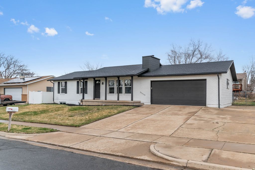 Photo of 1180 W 700 N, Clearfield, UT 84015 (MLS # 2141499)