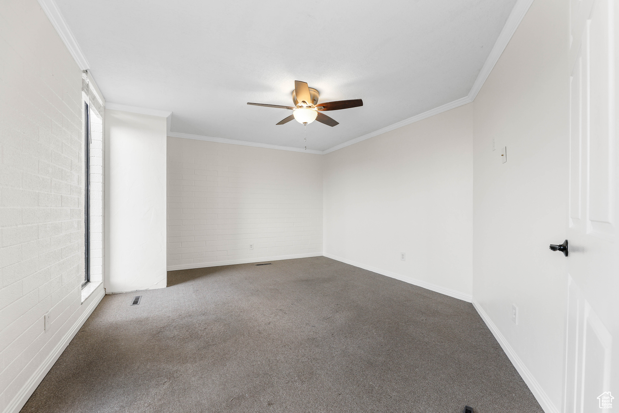 PARK - Commercial Sale