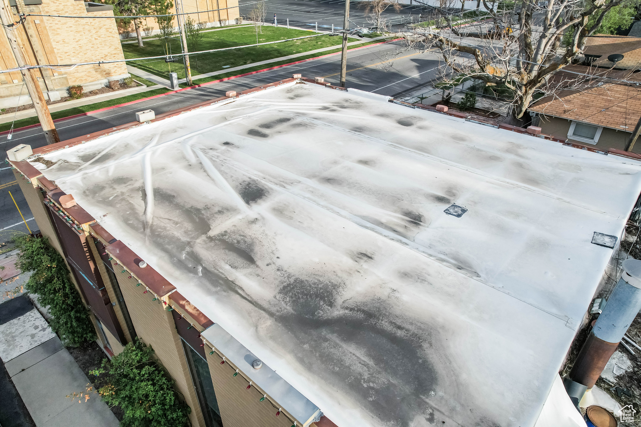 PARK - Commercial Sale