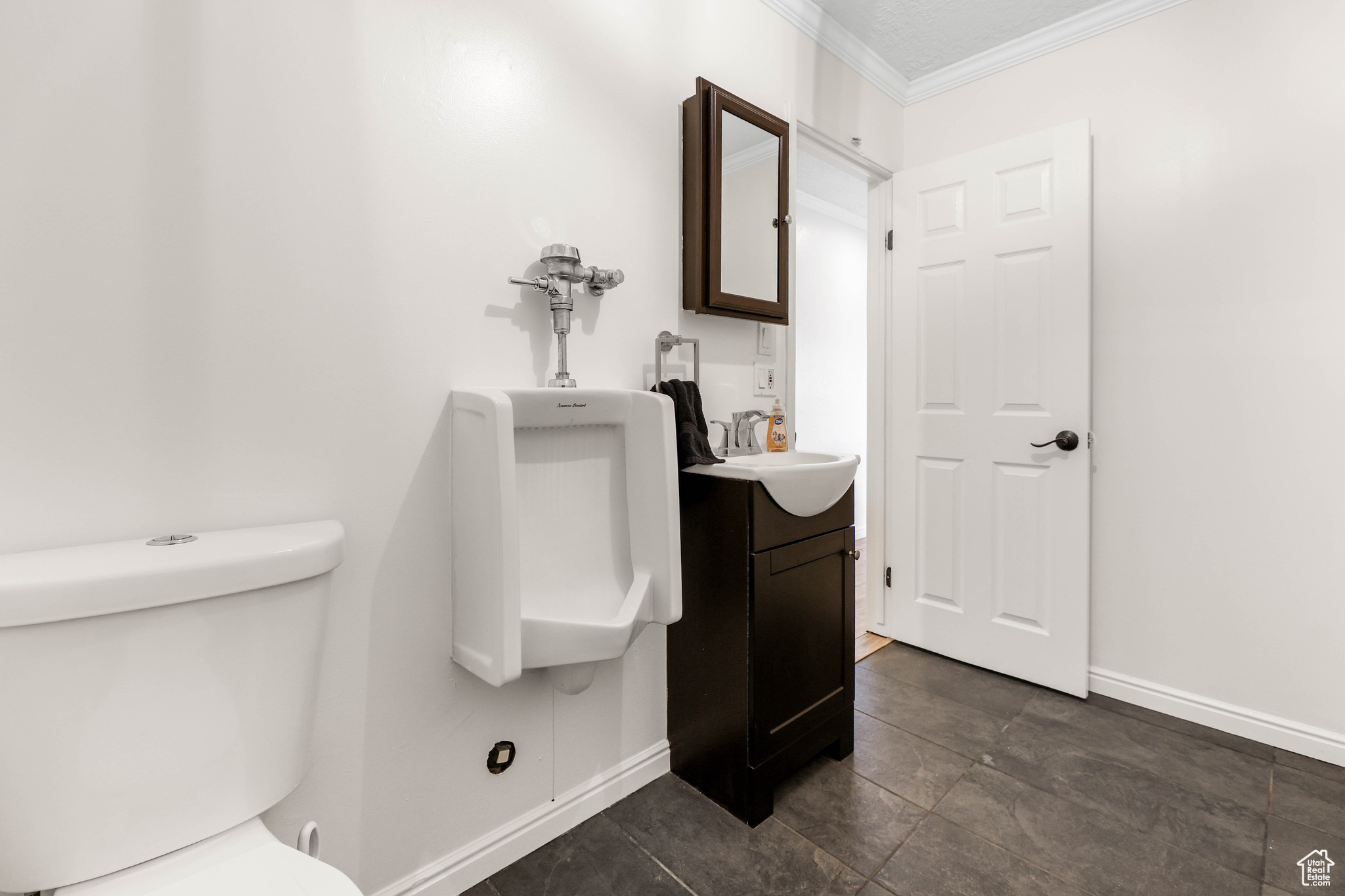 PARK - Commercial Sale