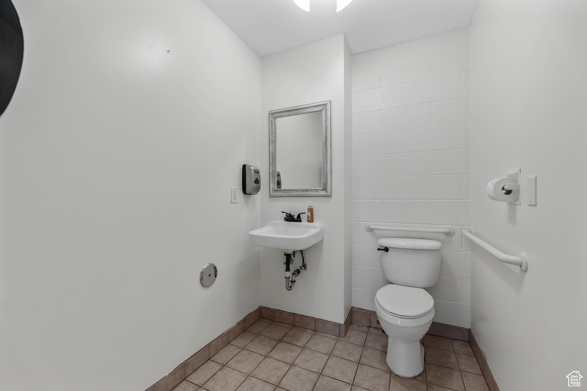 PARK - Commercial Sale