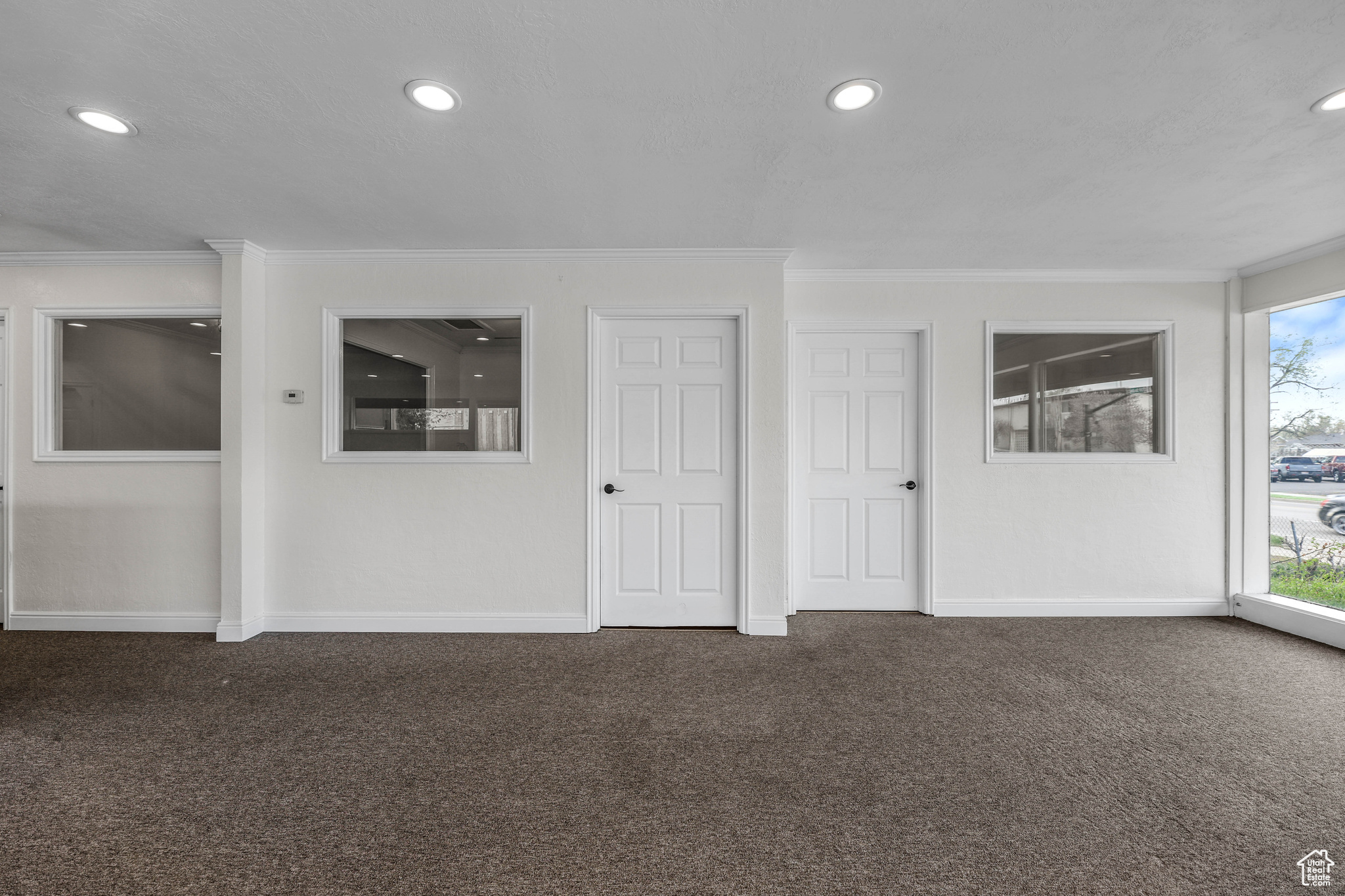 PARK - Commercial Sale