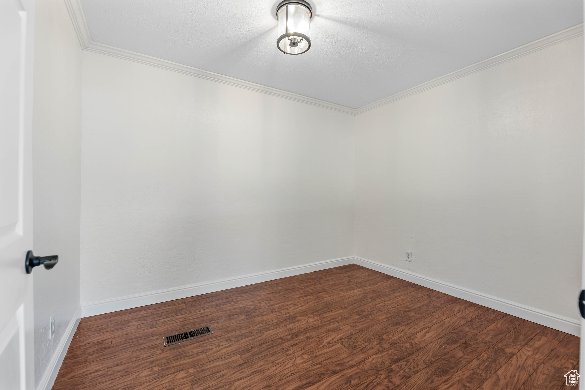 PARK - Commercial Sale