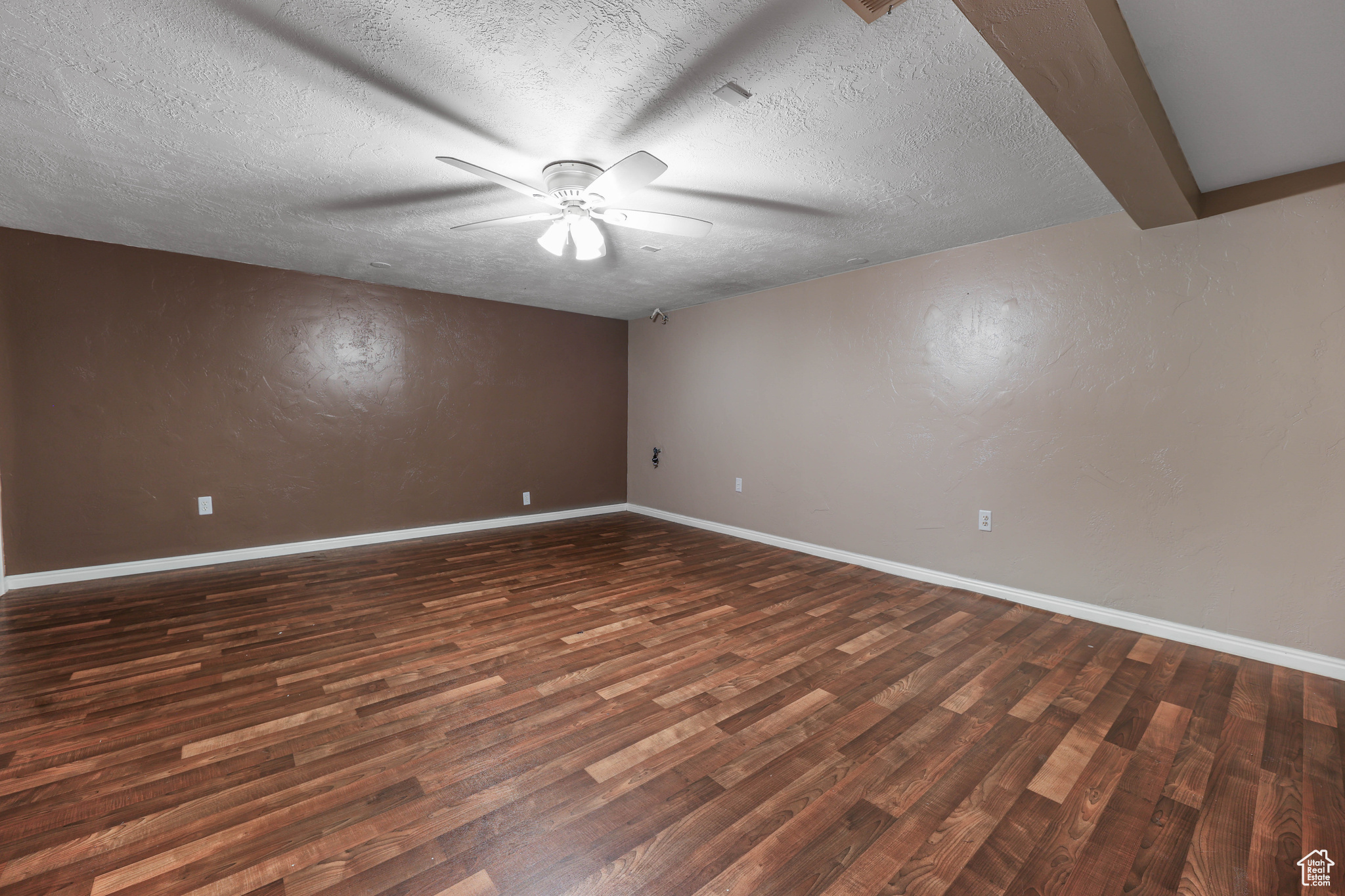 PARK - Commercial Sale