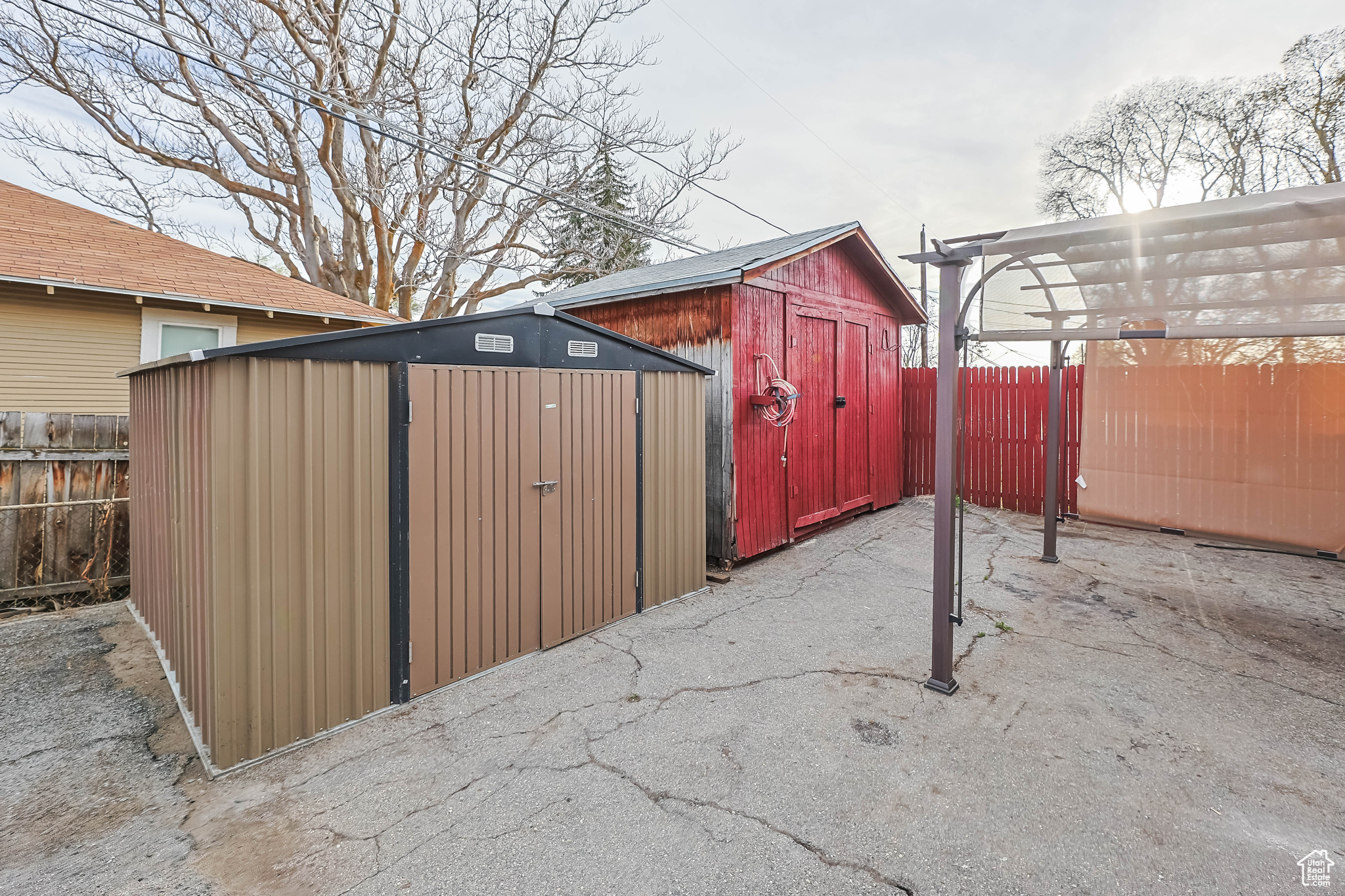 PARK - Commercial Sale