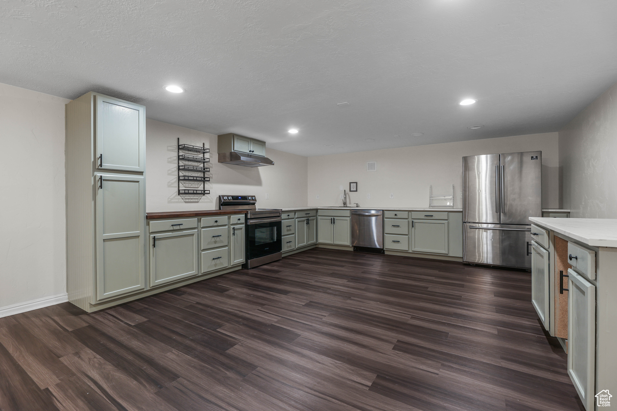 PARK - Commercial Sale