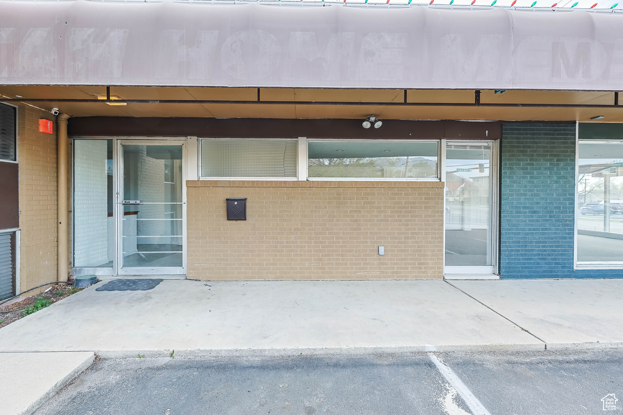 PARK - Commercial Sale