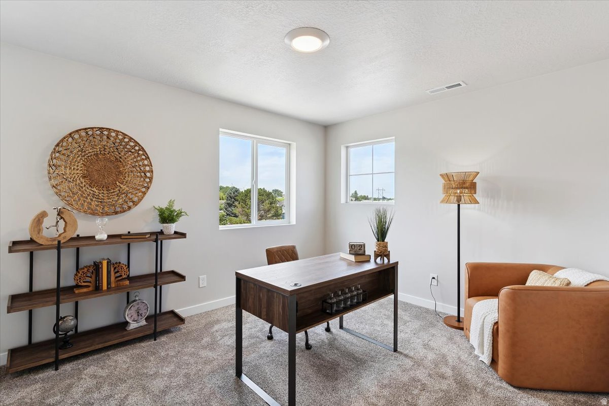 KIOWA COURT - Residential