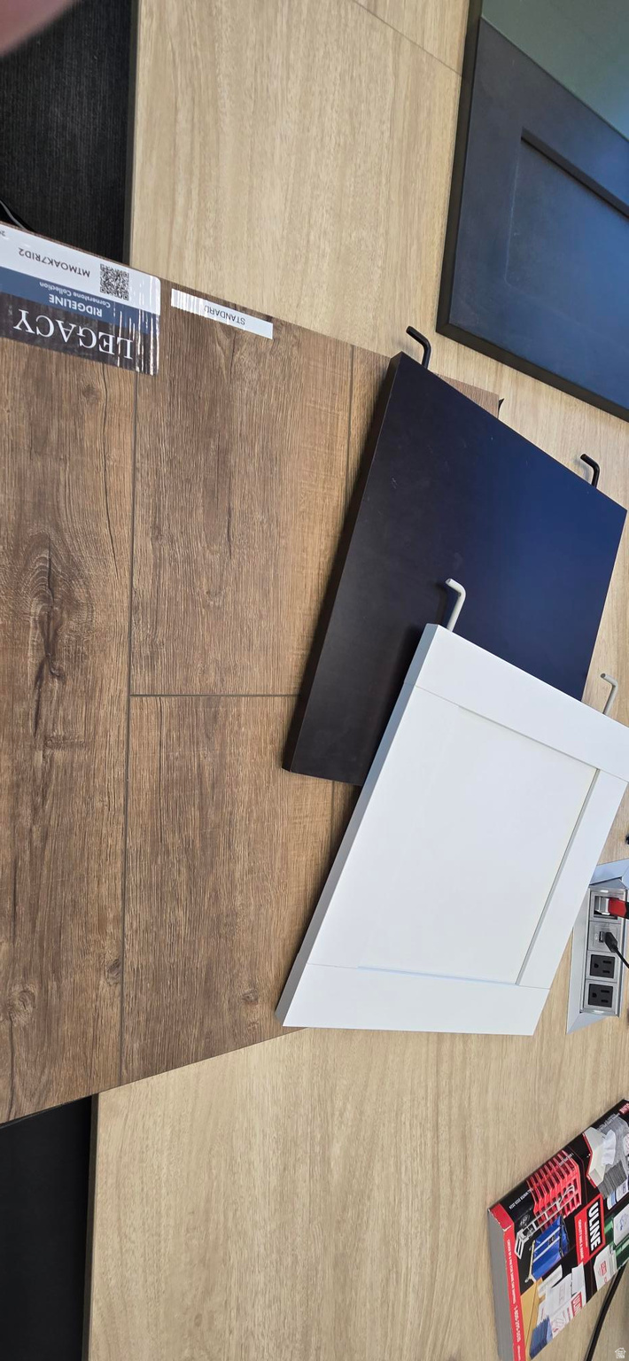 KIOWA COURT - Residential