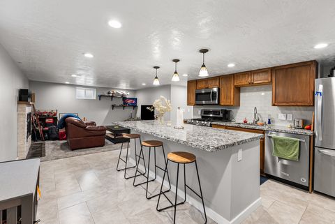 Tiny photo for 333 E 6990 S, Midvale, UT 84047 (MLS # 2125957)