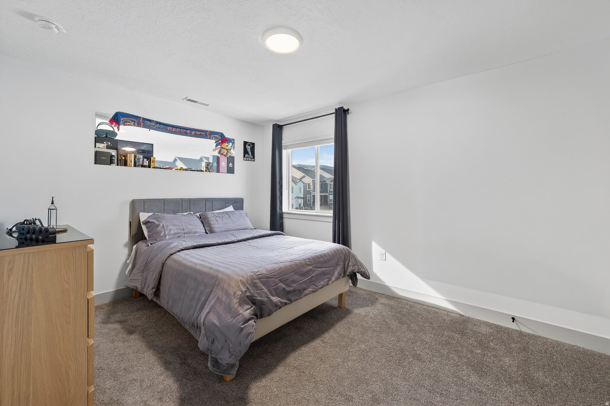 MOUNTAIN RIDGE - Residential