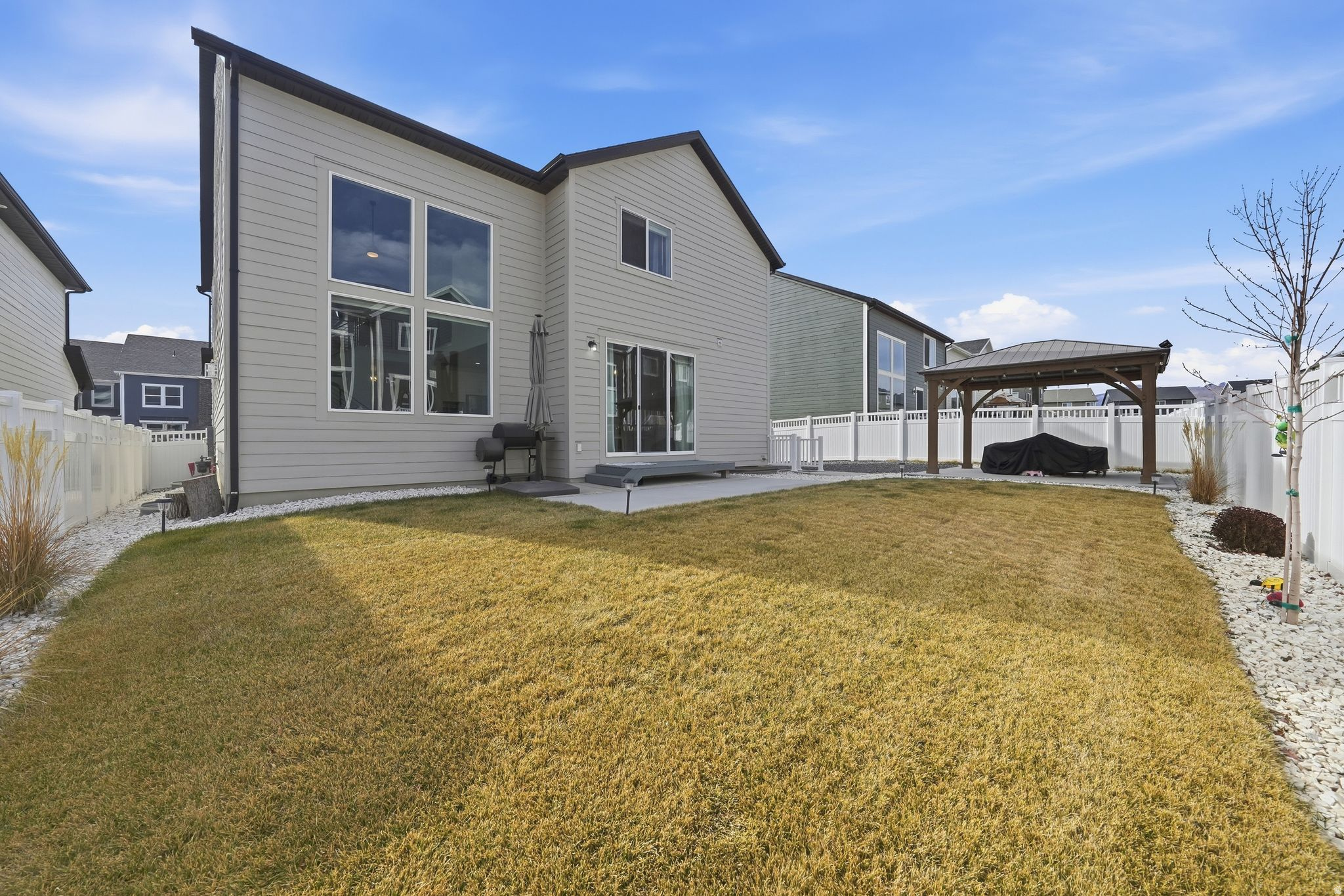 MOUNTAIN RIDGE - Residential