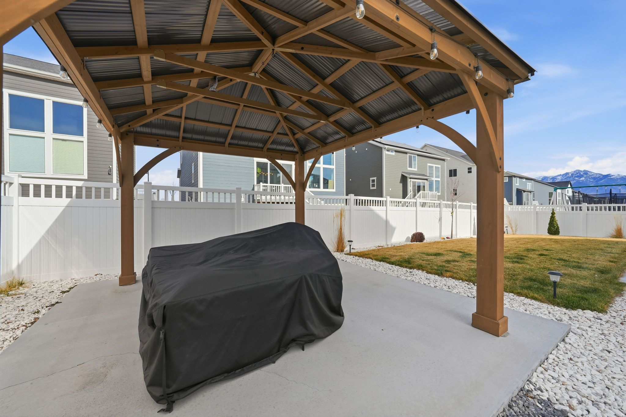 MOUNTAIN RIDGE - Residential