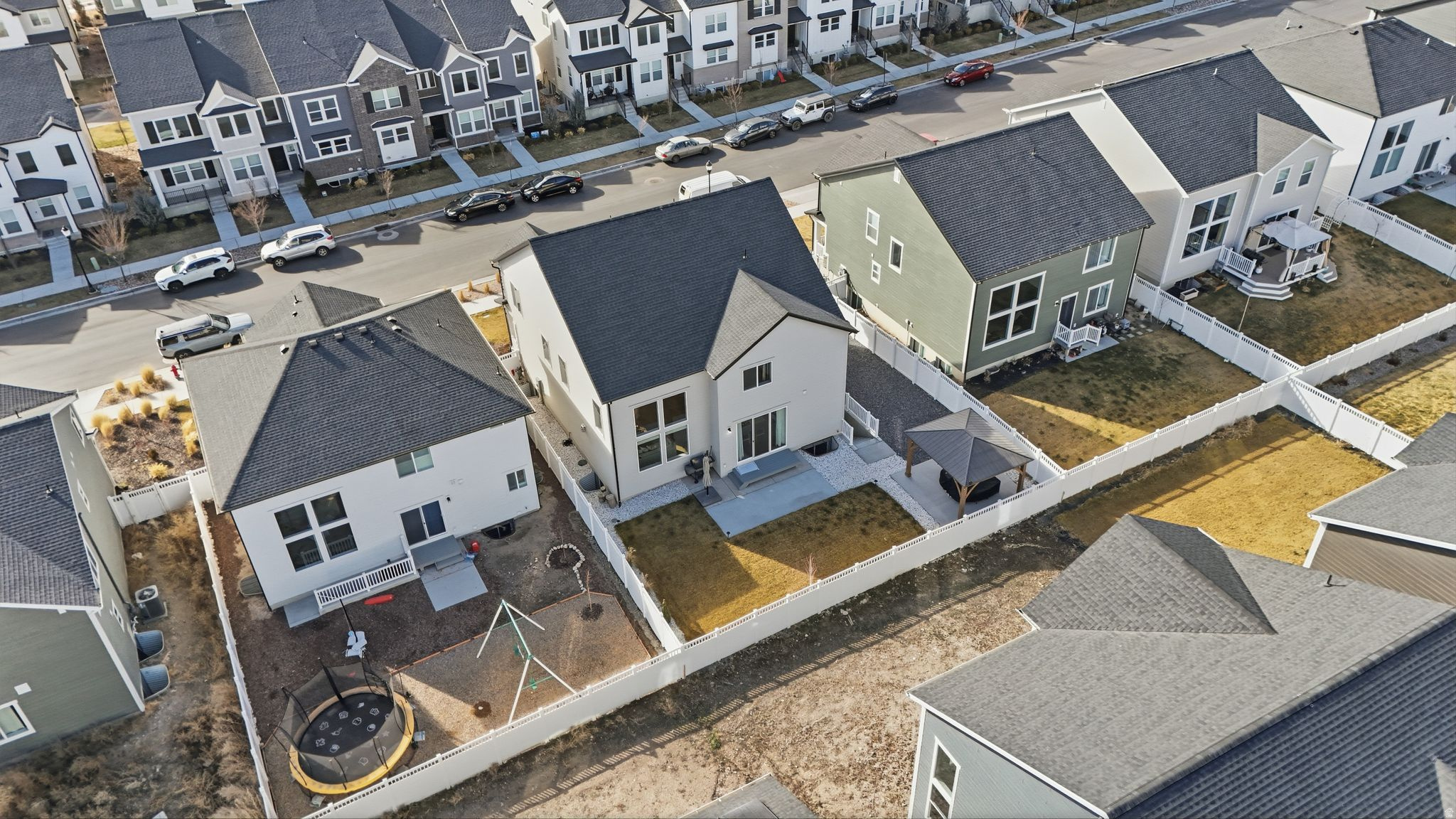 MOUNTAIN RIDGE - Residential