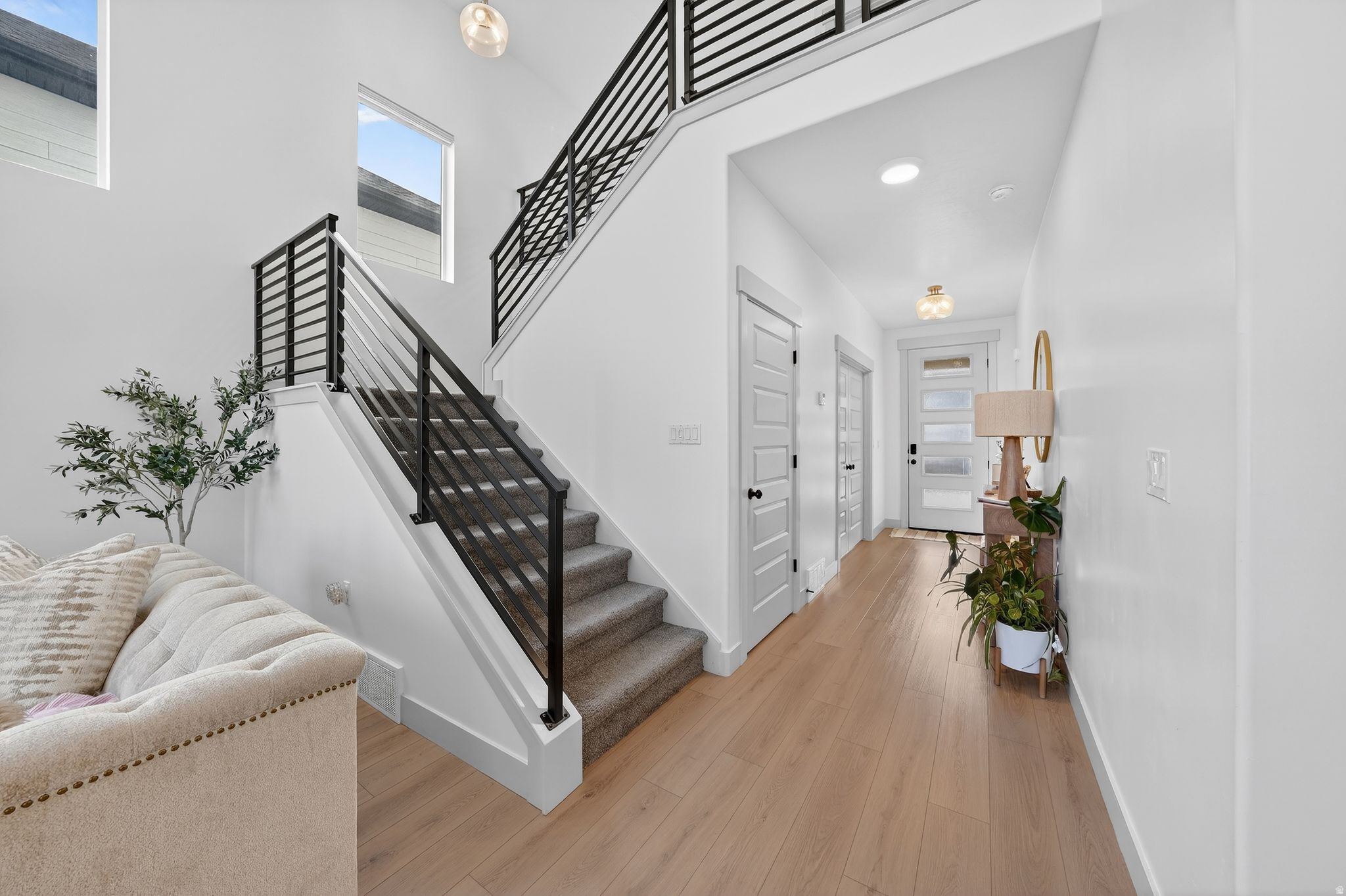 MOUNTAIN RIDGE - Residential