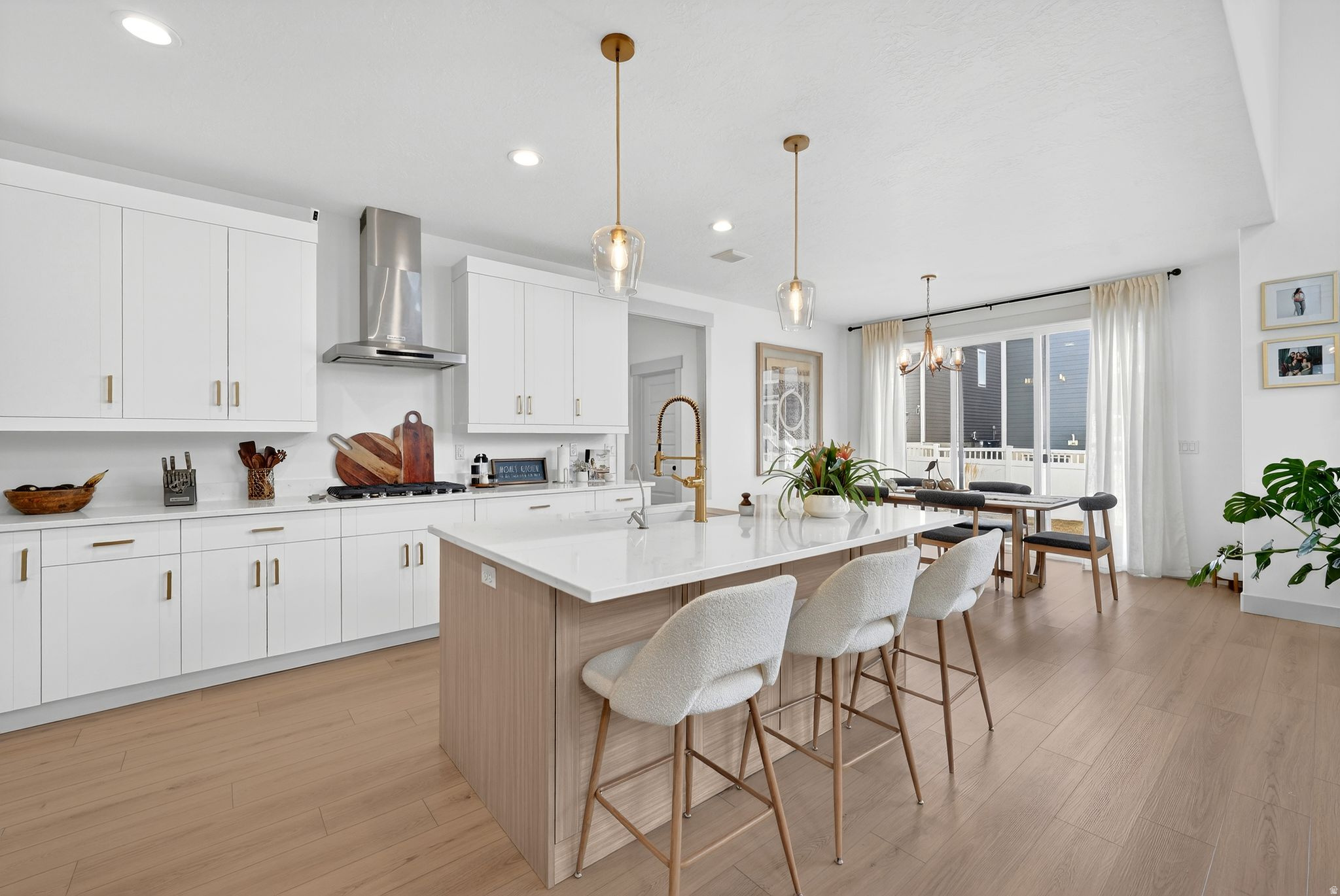 MOUNTAIN RIDGE - Residential