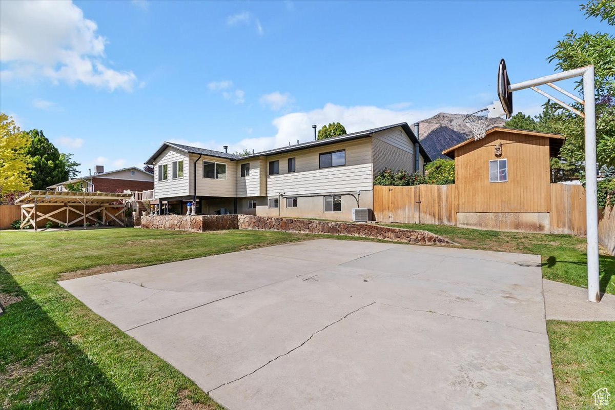 HEARTHSTONE VILLAS - Residential