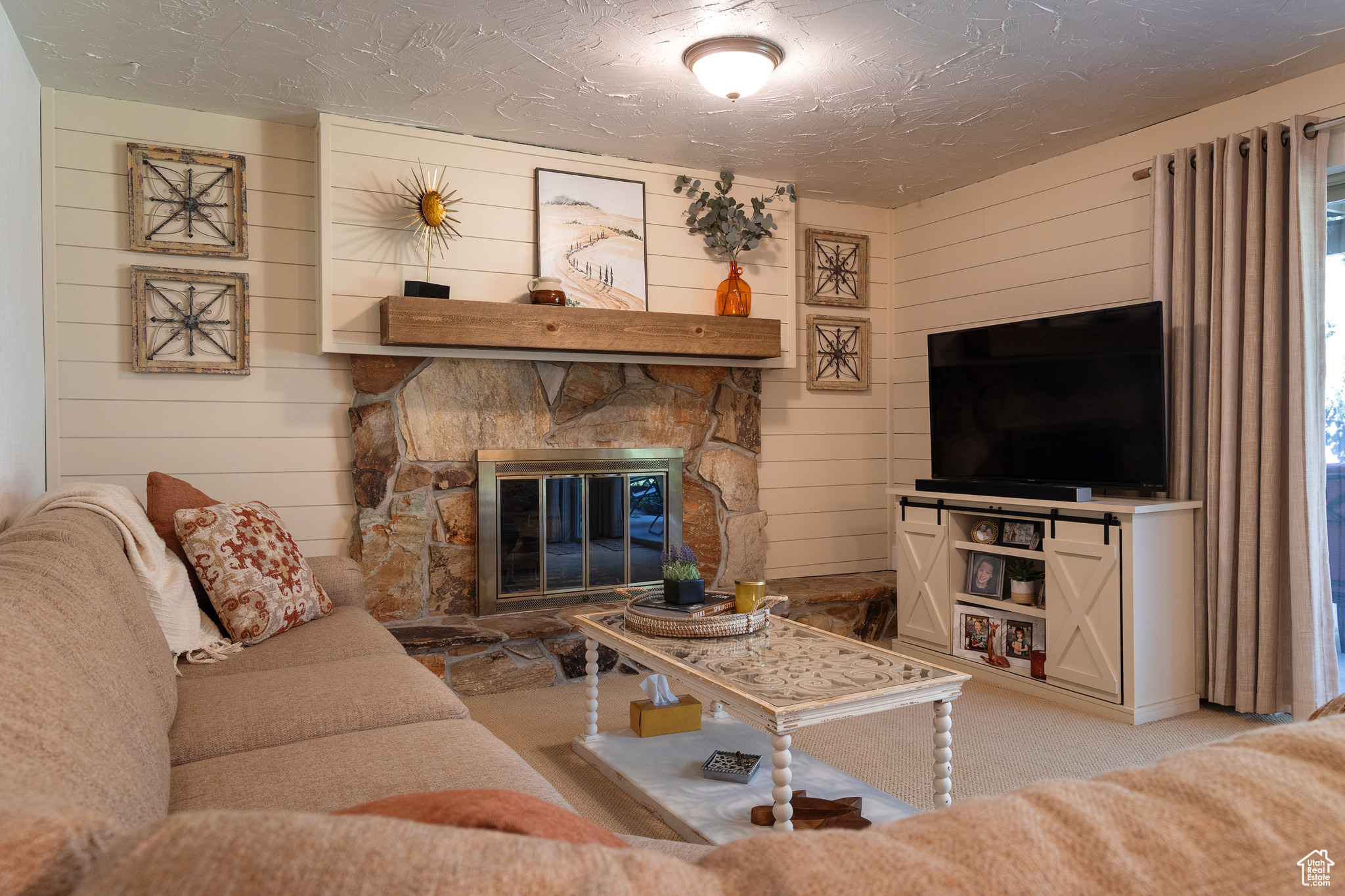 GRANITE CREST - Residential