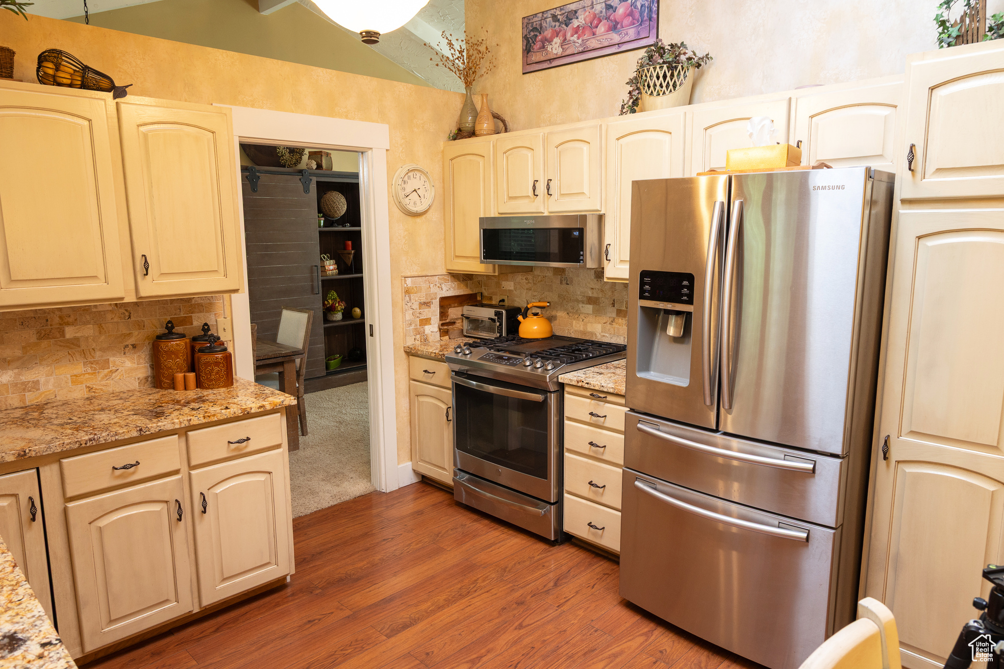 GRANITE CREST - Residential