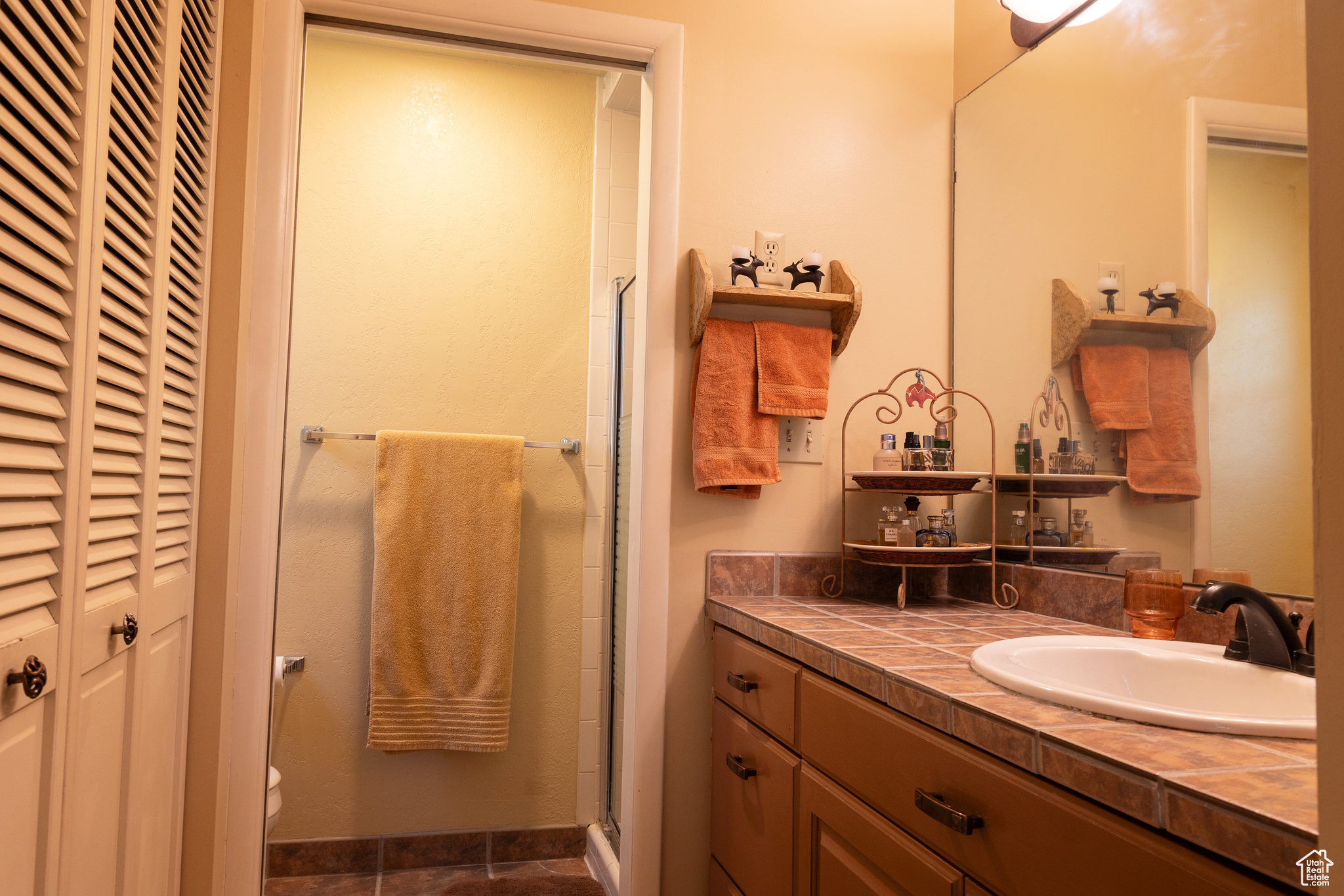 GRANITE CREST - Residential