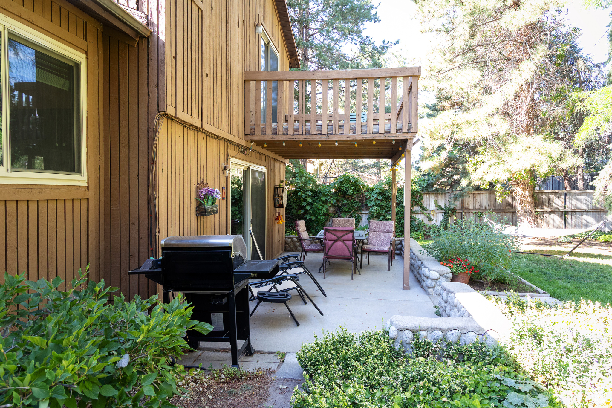 GRANITE CREST - Residential