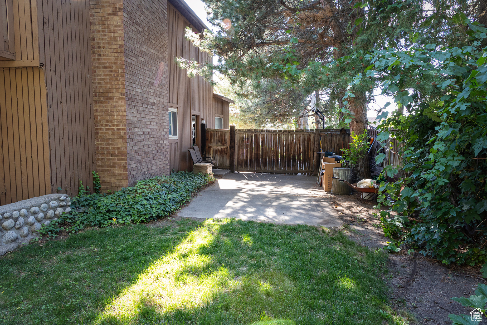 GRANITE CREST - Residential