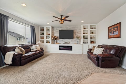 Tiny photo for 172 W STILLWATER DR, Saratoga Springs, UT 84045 (MLS # 2173291)