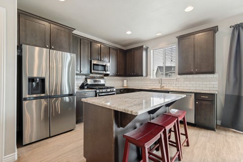 Tiny photo for 172 W STILLWATER DR, Saratoga Springs, UT 84045 (MLS # 2173291)