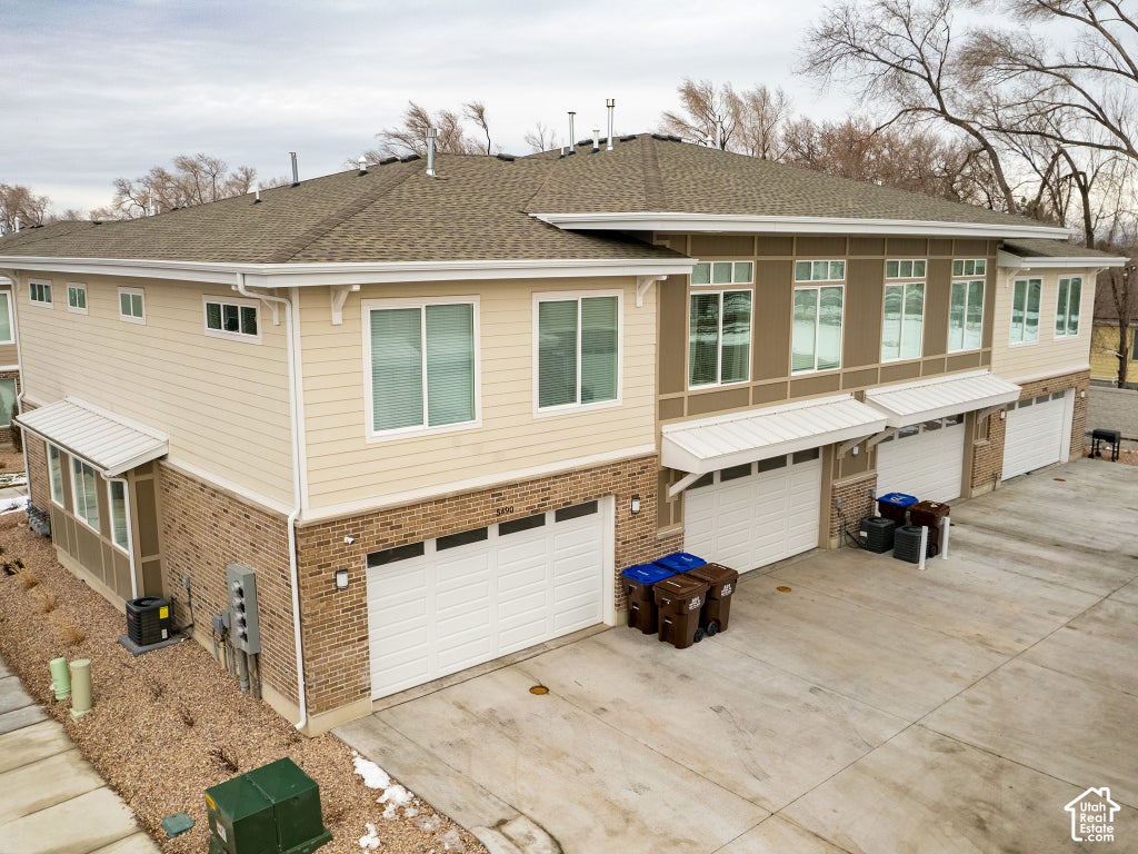 Photo of 5559 W STRIAGHTS LN S, West Valley City, UT 84120 (MLS # 2190845)