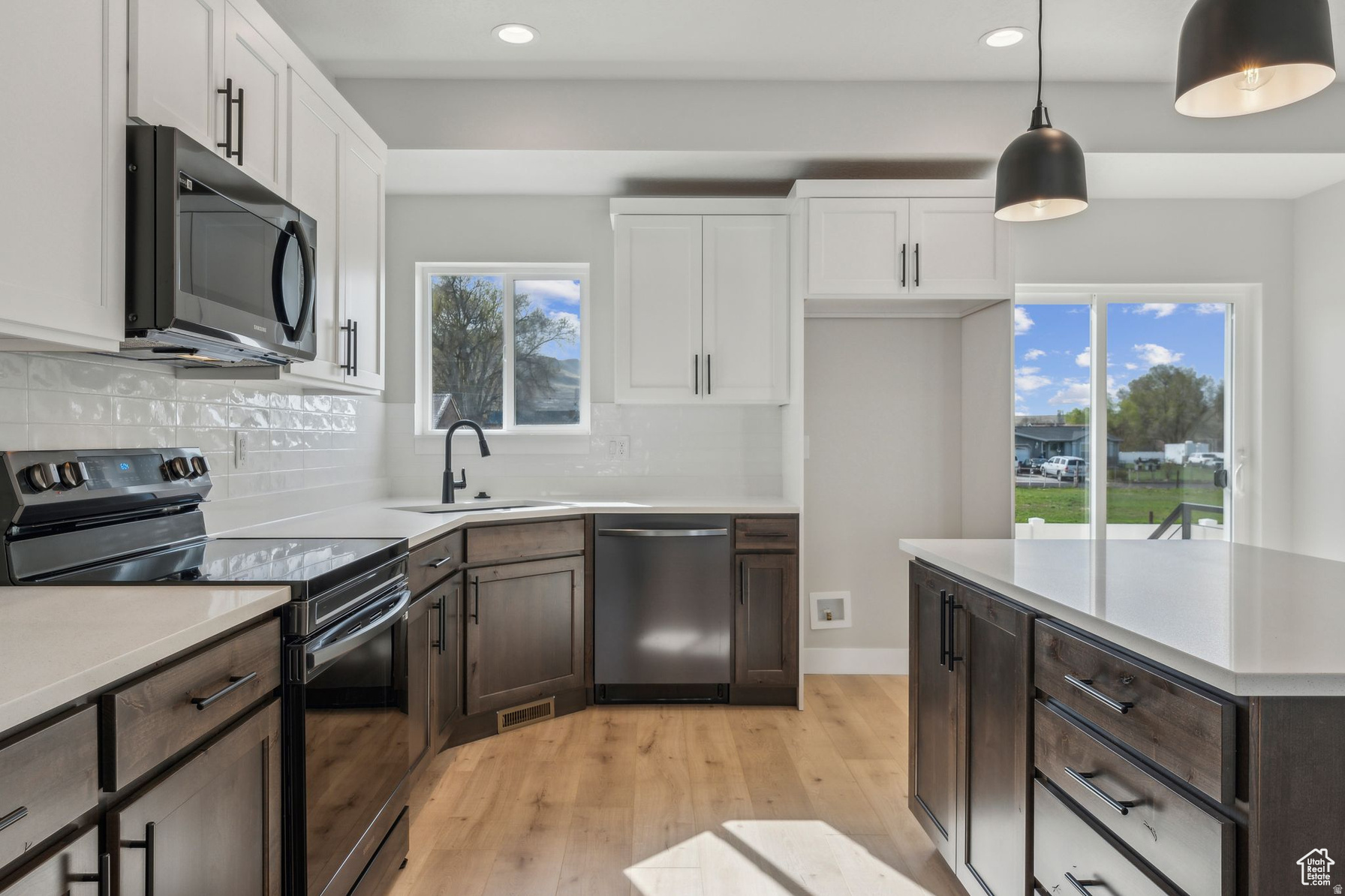 MEADOWS - Residential