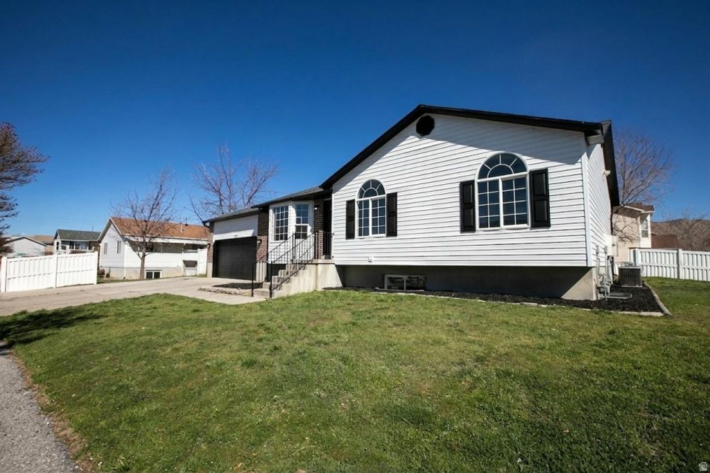 Photo of 1634 N FERNLEAF ST, Salt Lake City, UT 84116 (MLS # 2144687)