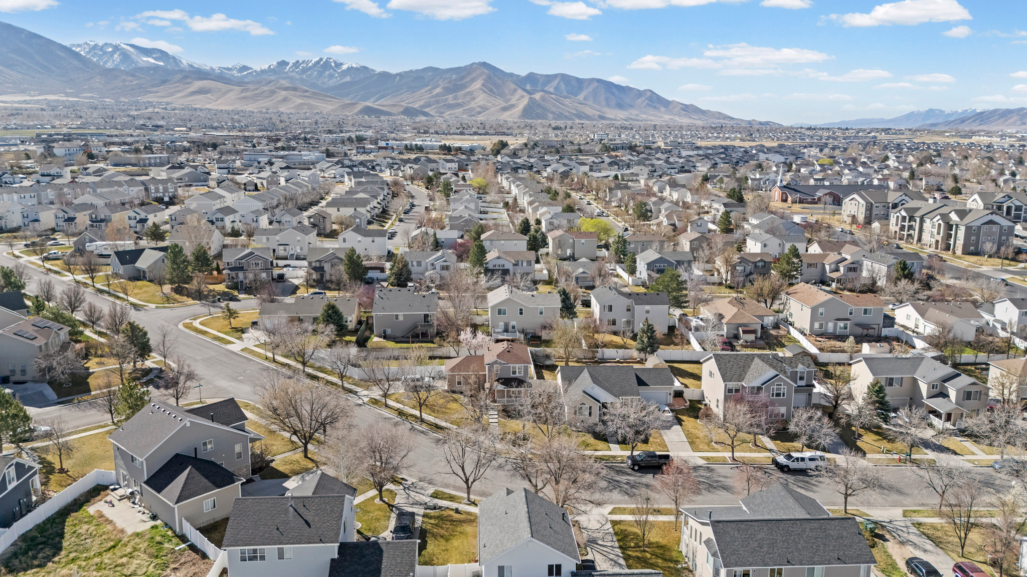 OVERLAKE - Residential